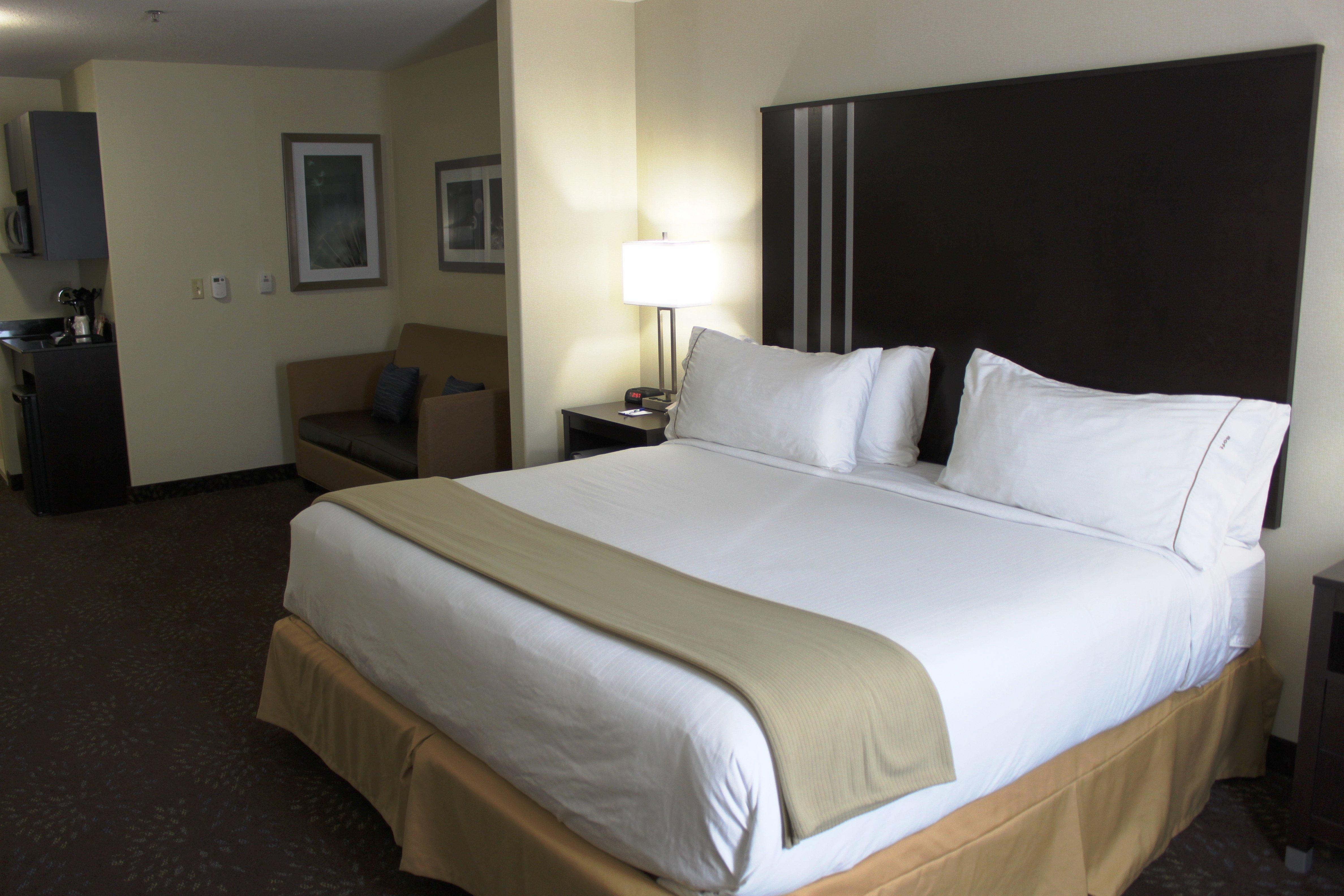 Holiday Inn Express Yorkton East By Ihg Exterior foto